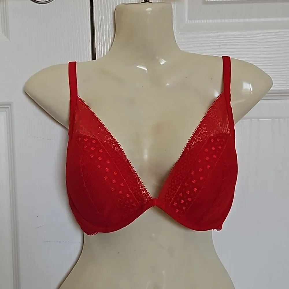 Victoria's Secret Women's Lace Underwire Lightly Padded Plunge Bra Red 32DD - Picture 5 of 16